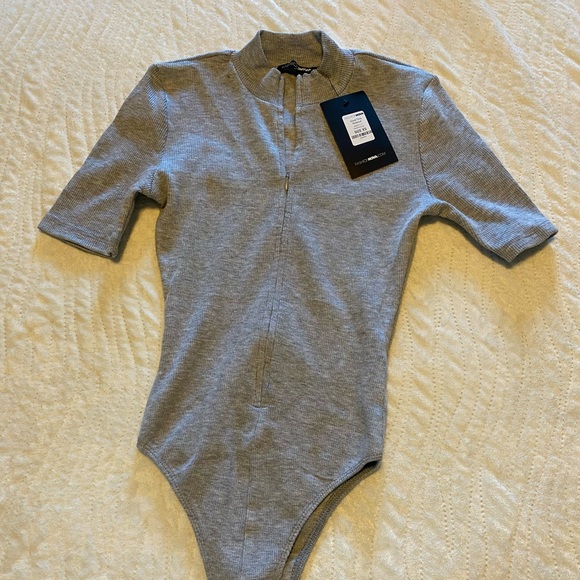Fashion Nova Tops - Body suit. Gray. New!